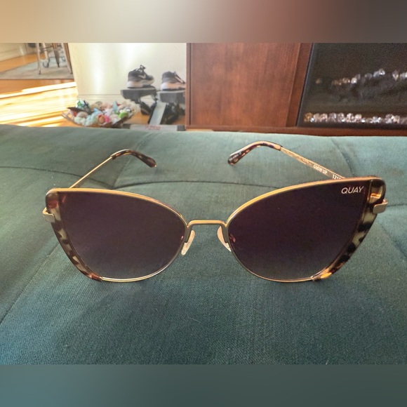 Quay Australia Glow Up Cat Eye Sunglasses as seen on Love Island 🏝️💖 - Picture 5 of 7